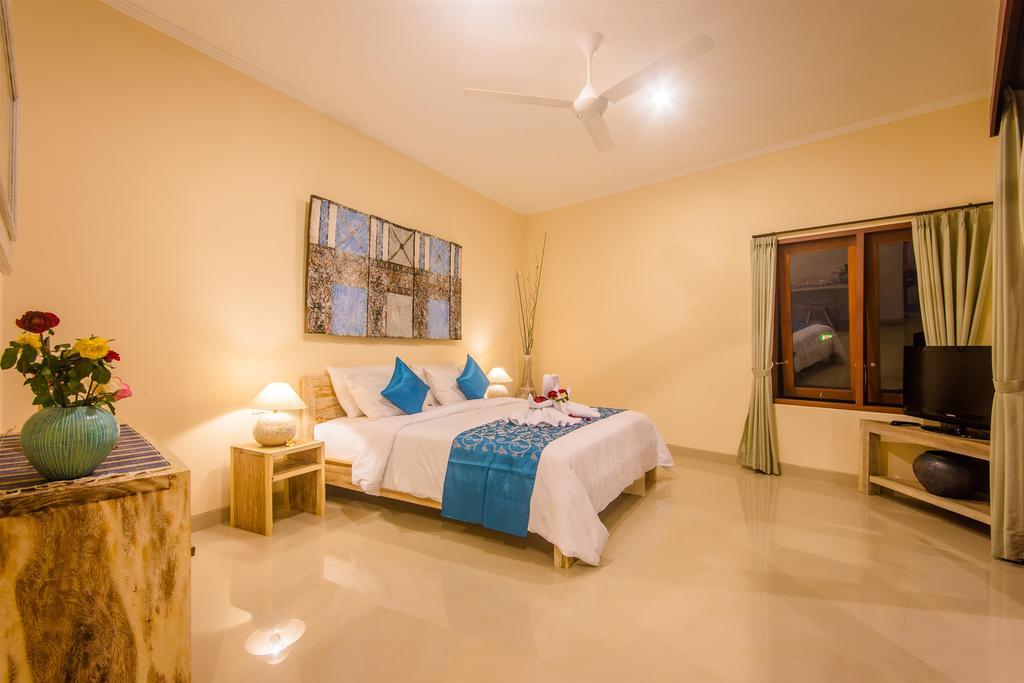 Villa Tepi Sungai Legian  Bilik gambar