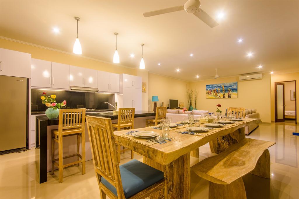 Villa Tepi Sungai Legian  Bilik gambar