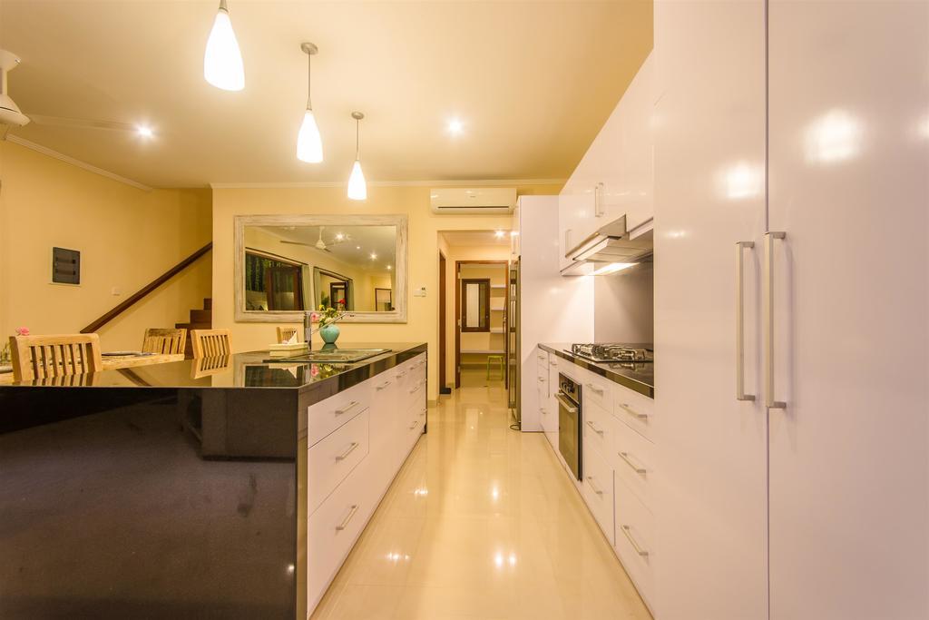 Villa Tepi Sungai Legian  Bilik gambar